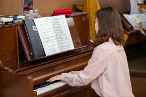  주일 청년2부(그루터기선교회)'창립 39주년 감사예배'