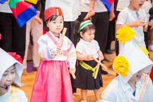  주일예배 영아부 '찬양율동축제'