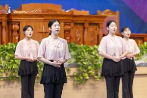  하계수련회 셋째날 평강의 날 및 구속사 시리즈 제9권 영문판 일어판 출판 감사예배